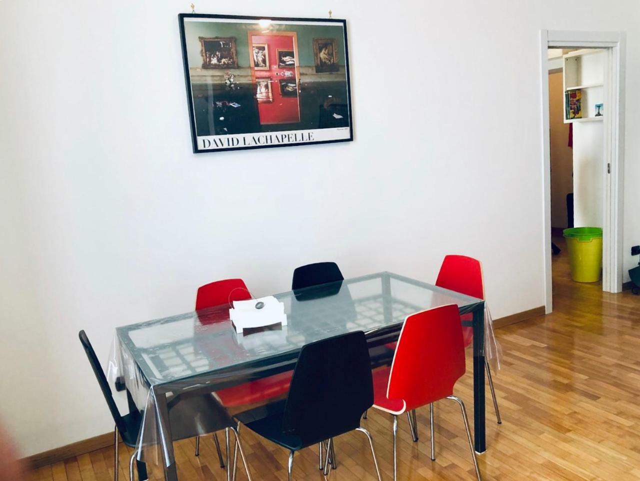 Bocconi Apartment Milan Bagian luar foto