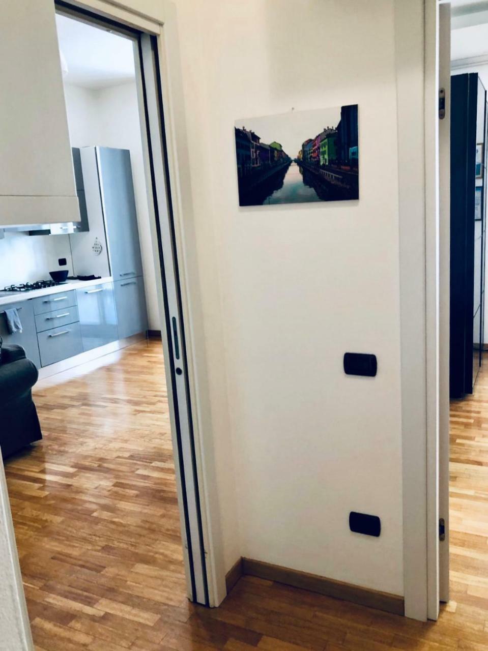 Bocconi Apartment Milan Bagian luar foto